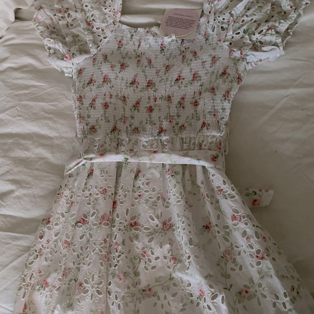 BNWT Loveshackfancy for target size 4 - Picture 4 of 6
